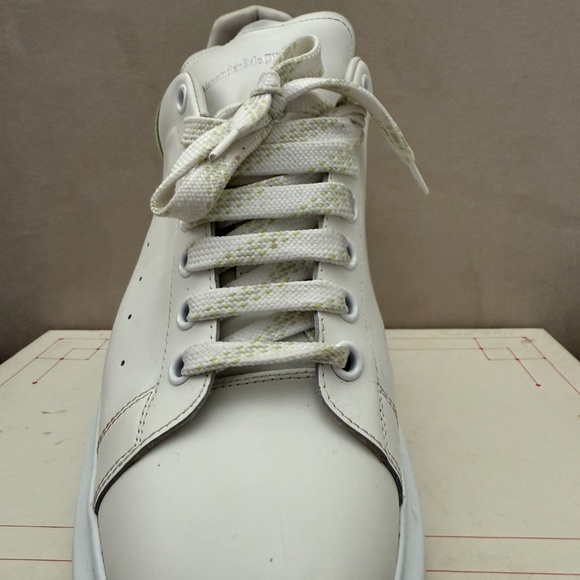 Alexander McQueens Men’s size 45 - Picture 4 of 4